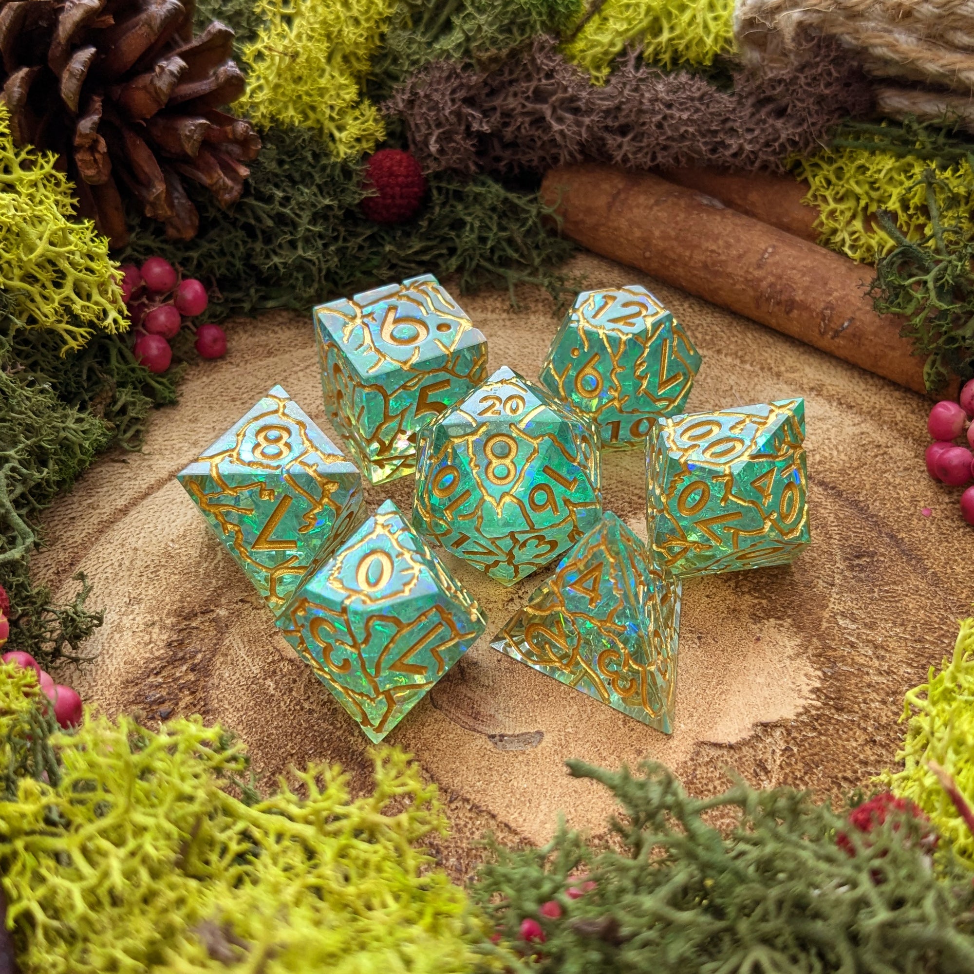 Crystalline Crackle | Sharp Edge Resin Dice - Dice Set - Luffleberry