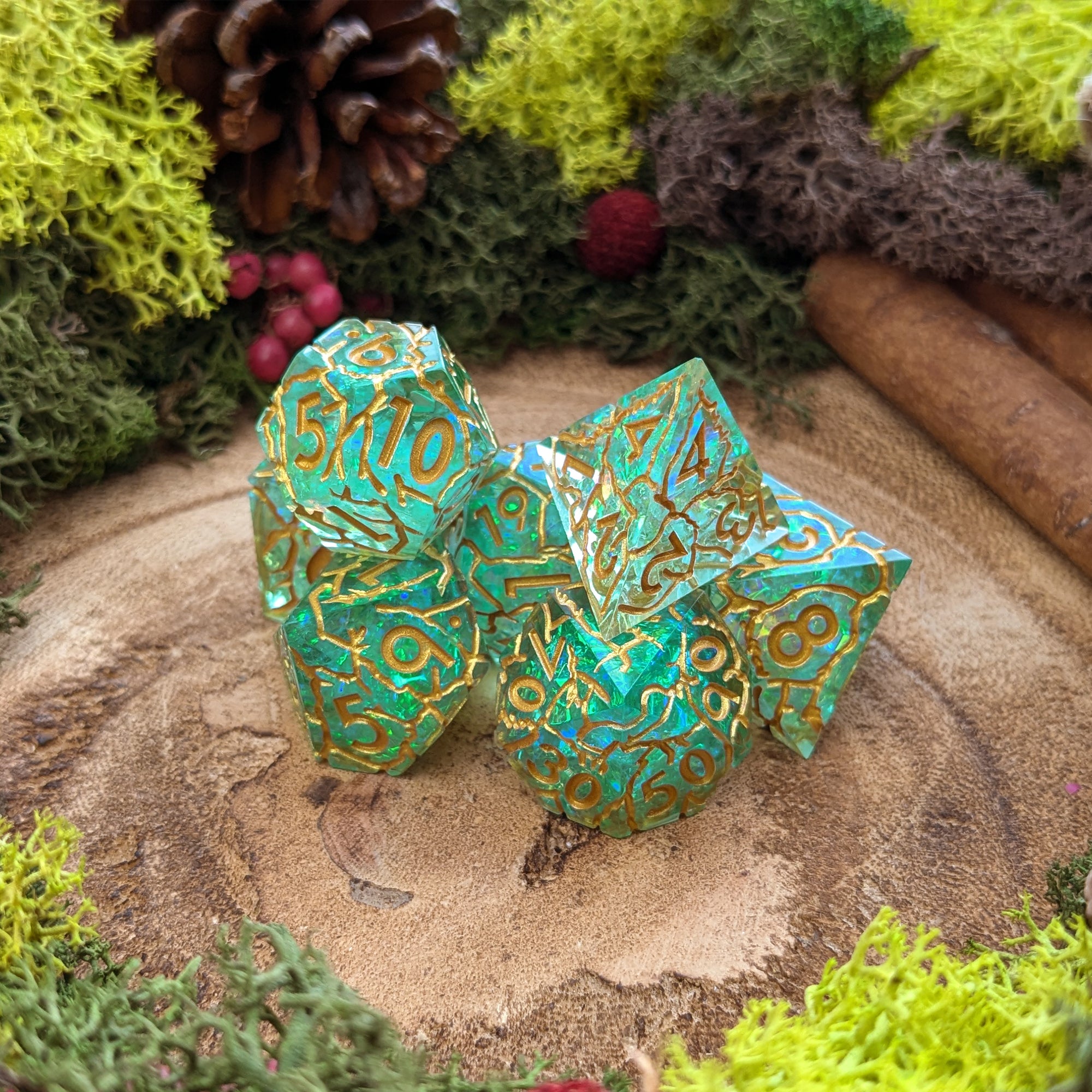 Crystalline Crackle | Sharp Edge Resin Dice - Dice Set - Luffleberry