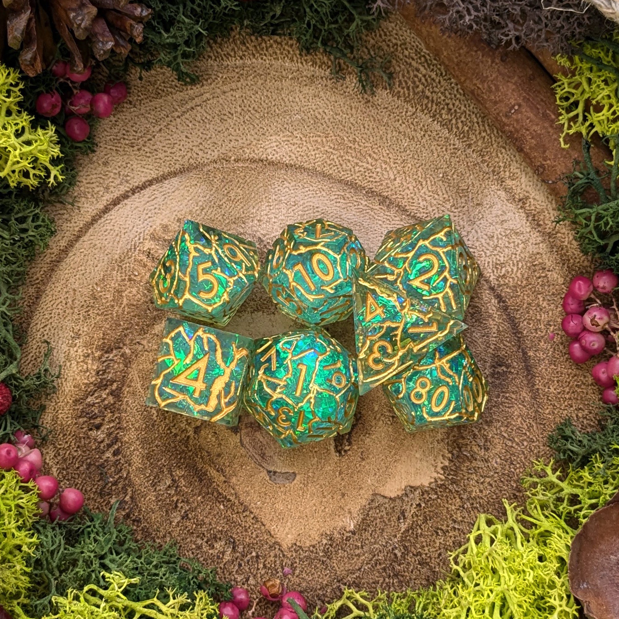 Crystalline Crackle | Sharp Edge Resin Dice - Dice Set - Luffleberry