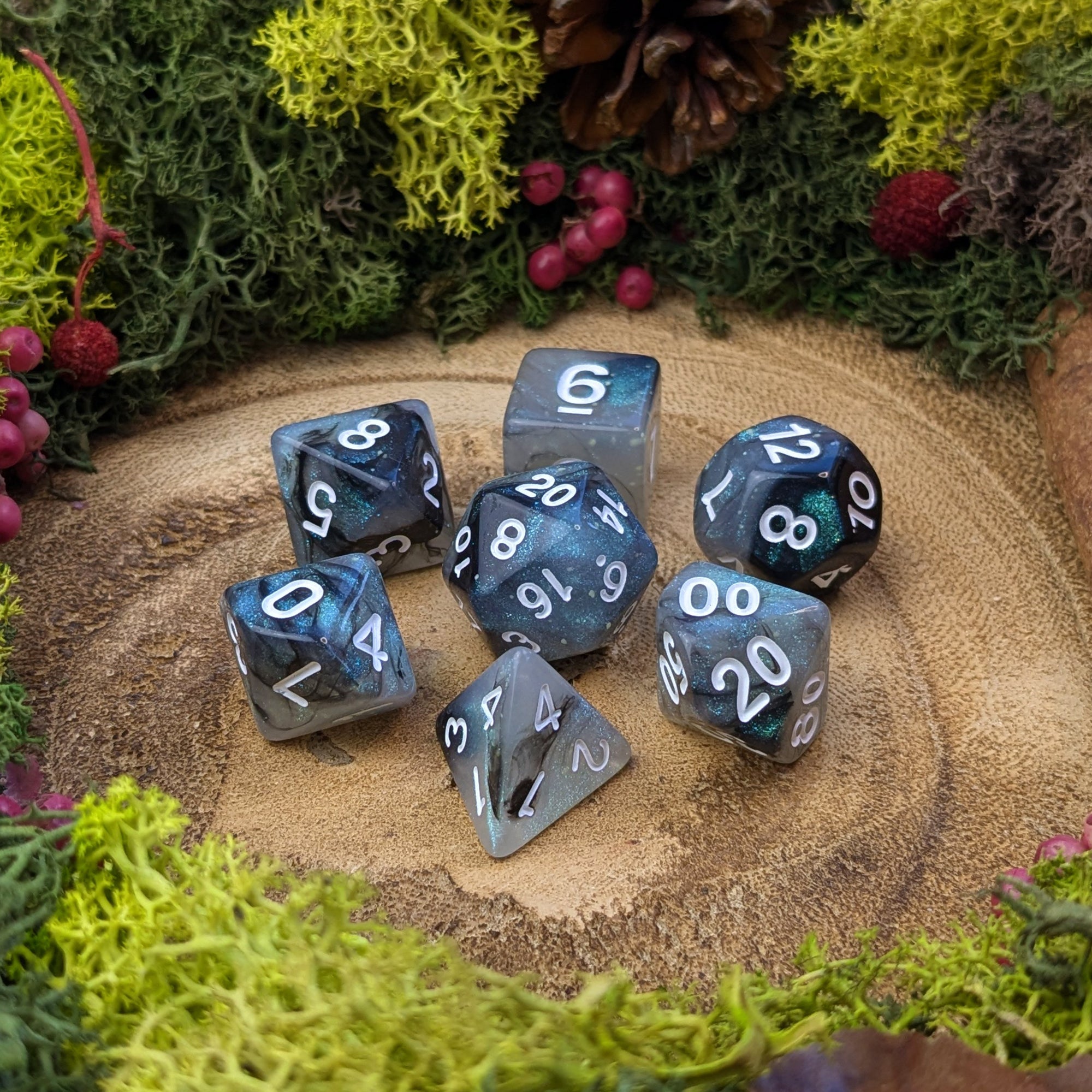 Eldritch Whisper - Dice Set - Luffleberry