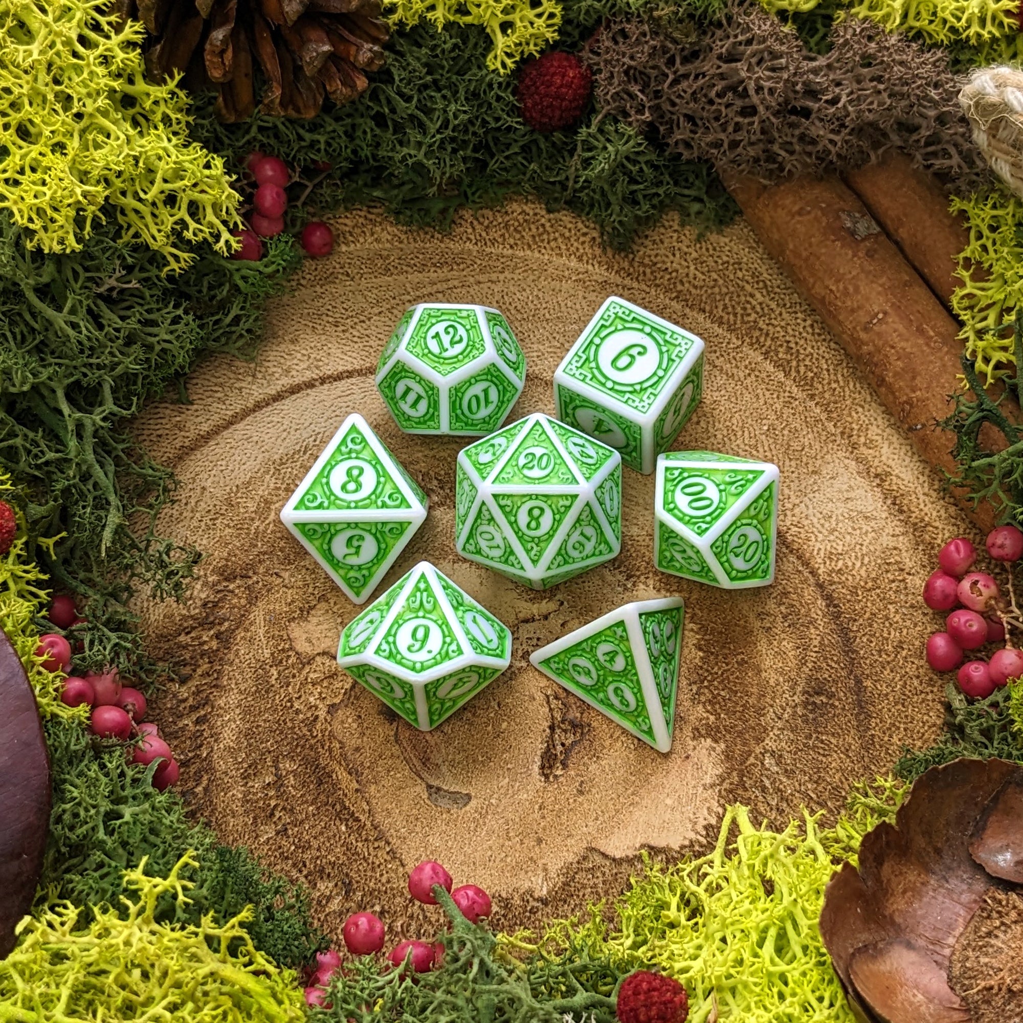 Evergreen Lattice - Dice Set - Luffleberry