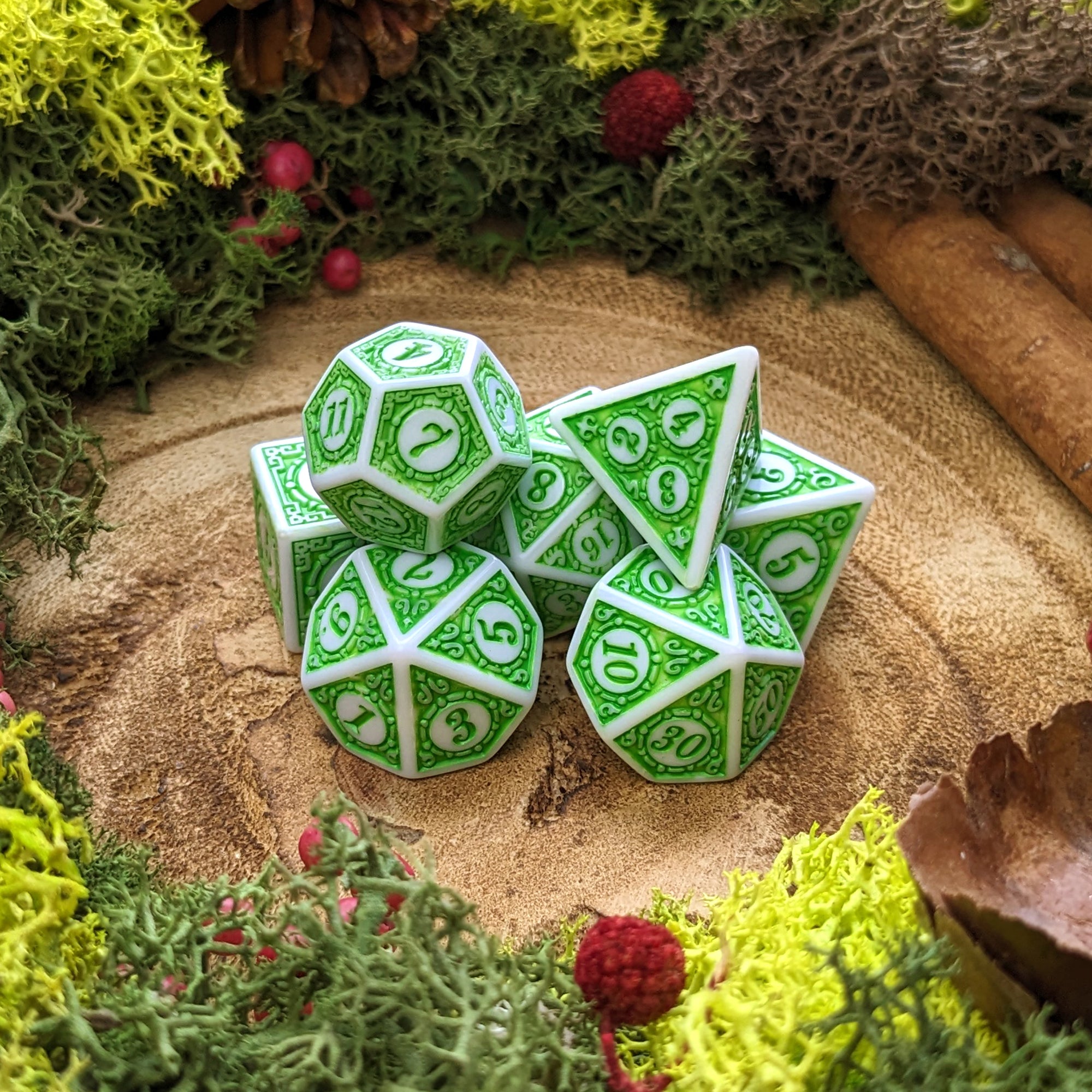 Evergreen Lattice - Dice Set - Luffleberry