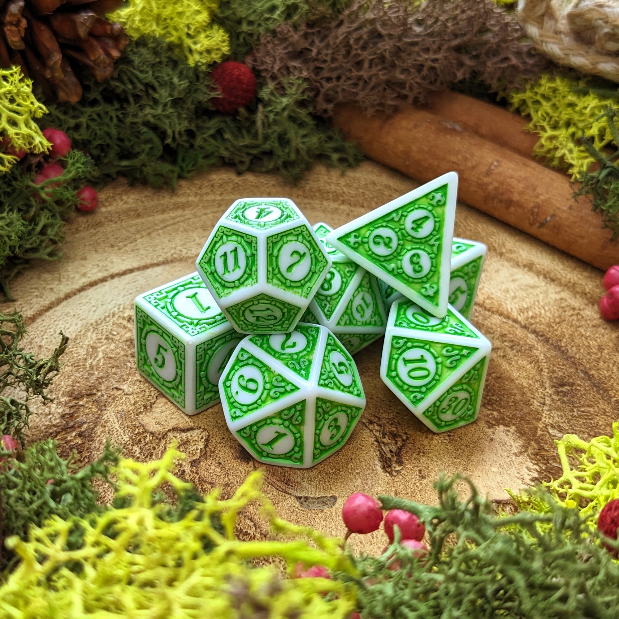 Evergreen Lattice - Dice Set - Luffleberry