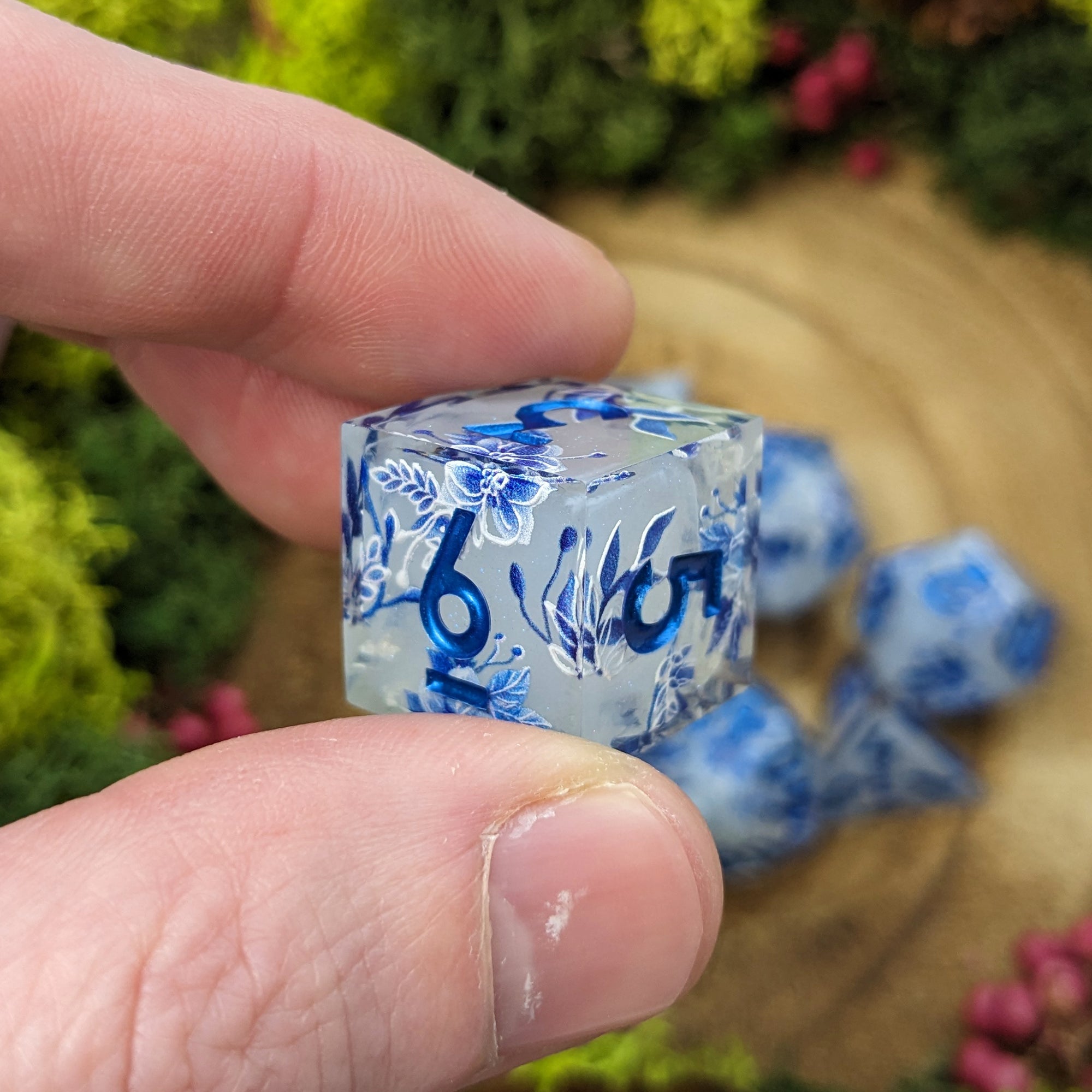 Glitter Delft | Sharp Edge Dice - Dice Set - Luffleberry