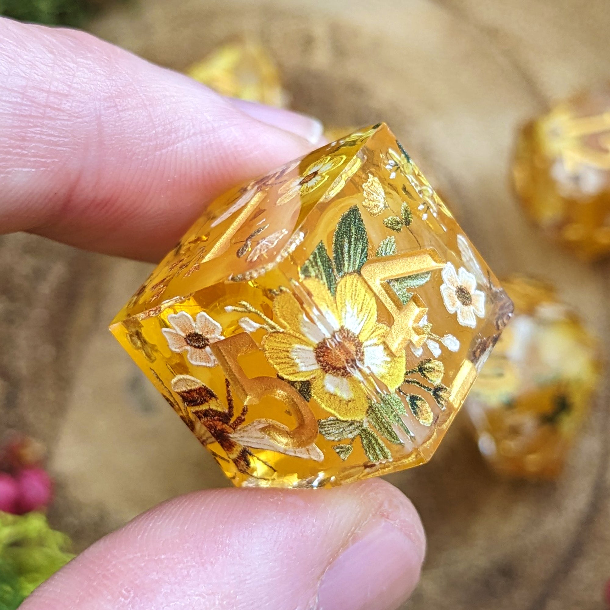 Honey Bee | Sharp Edge Dice - Dice Set - Luffleberry