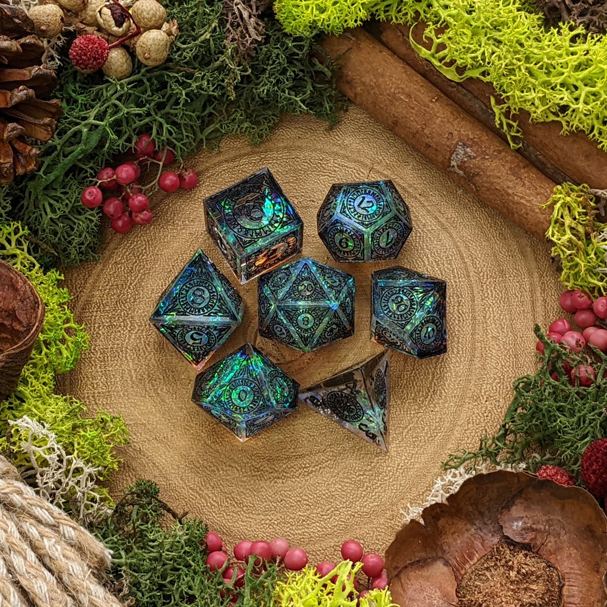 Dark Rune | Sharp Edge Dice - Dice Set - Luffleberry