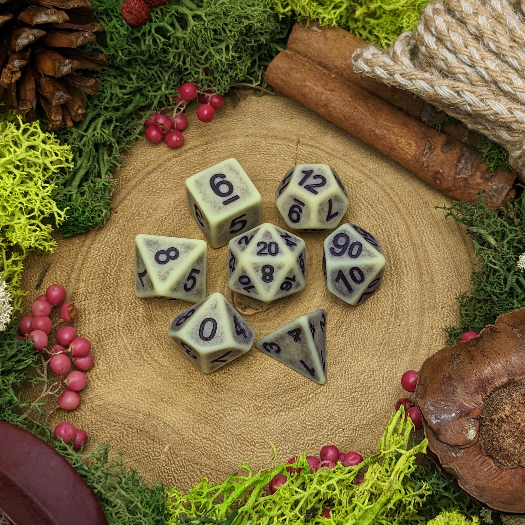 Ancient Bone - Dice Set - Luffleberry